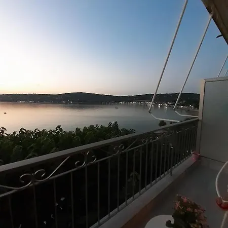 Irida's Sea Front With Astonishing View Appartement